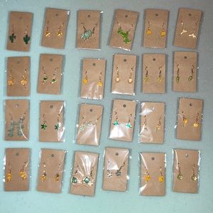 Individual earrings or 24 pack earrings. Full 24 pack- 65$ individual- 7$